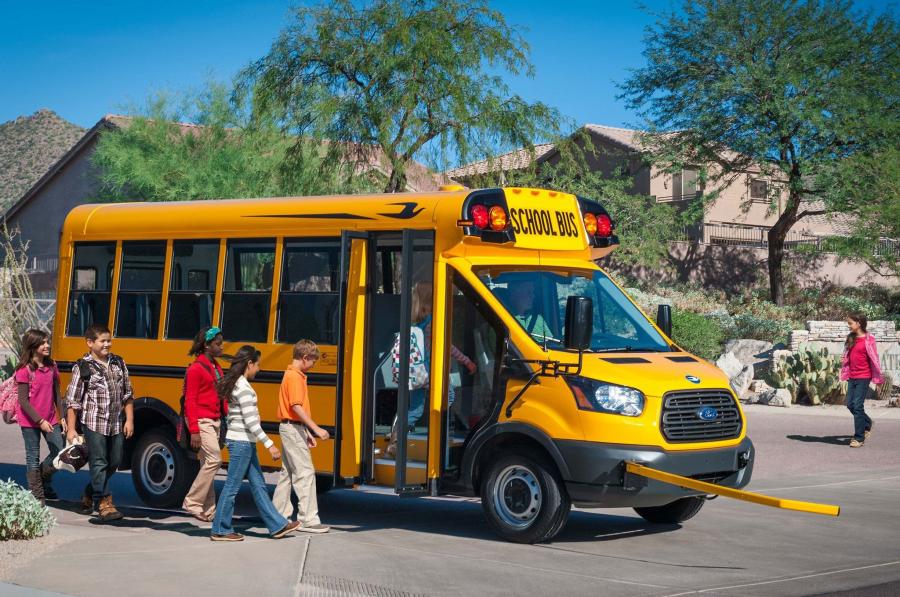  Blue Bird Micro Bird T-Series School Bus 2015 года  (фото 1 из 1)